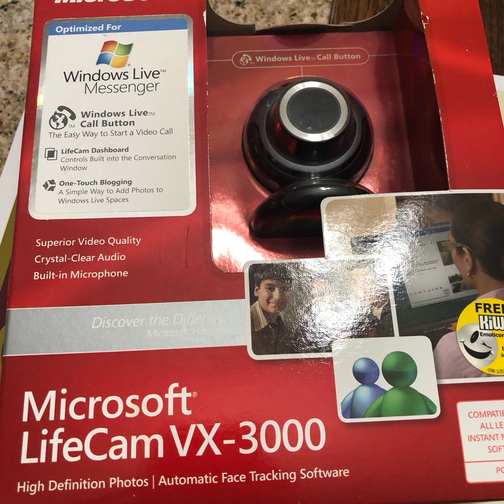 Microsoft Black Webcam with High Definition and Face Tracking